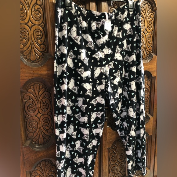 Woman’s 2 piece pajama set - Picture 11 of 14
